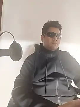 عرض كام Alphacashmaster777