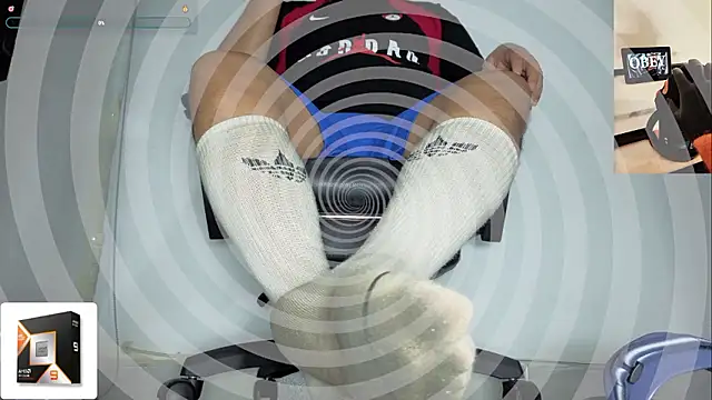 הופעת וובקאם של Alphacashmaster777