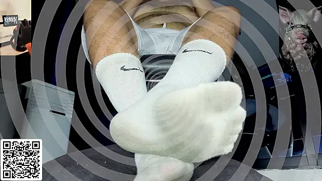 הופעת וובקאם של Alphacashmaster777