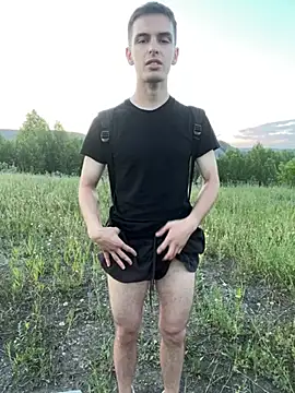Show modela joshnovaq na web-kameri