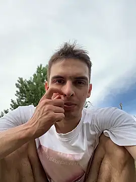 joshnovaq webcam show
