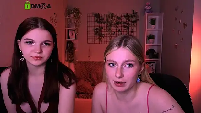 mary_meow_hot's Live Chat Room