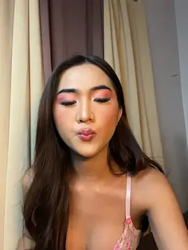 Diannelloveのウェブカメラショー