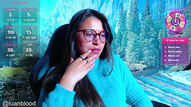 luanablood Webcam Show