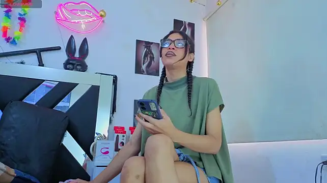 Pokazy przed kamerką – karla_slut_dirty