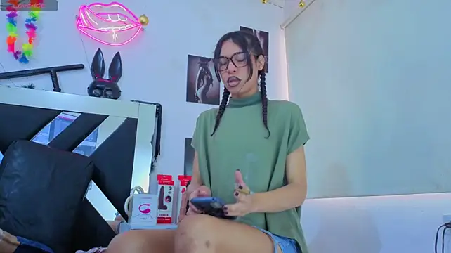Show modela karla_slut_dirty na web-kameri