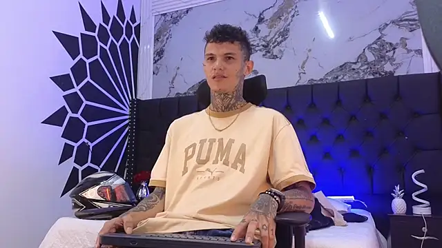 Paulo_527 Show Webcam