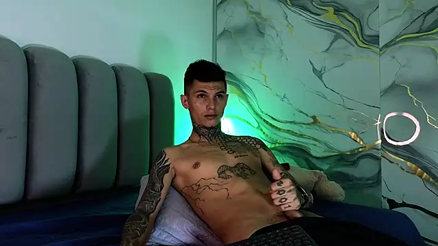 Paulo_527's Webcam Show