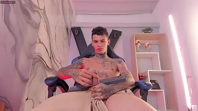 Paulo_527 Show in webcam