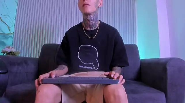 Pokazy przed kamerką – Paulo_527
