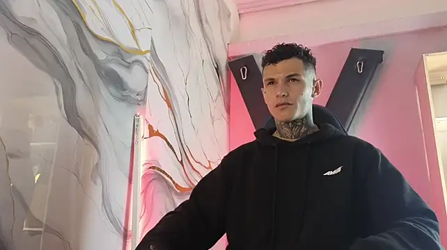 Paulo_527 网络视讯表演