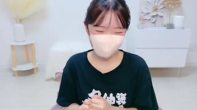 Mami_chan2's Live XXX Chat
