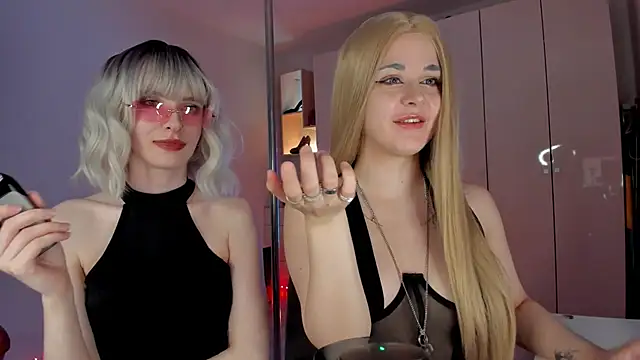 Mistress_Iris Webcam show