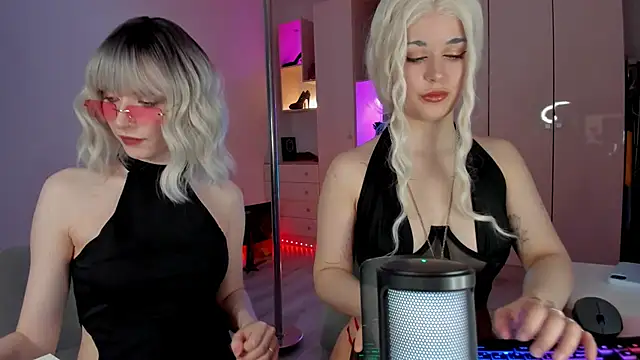 Mistress_Iris Pertunjukan Webcam