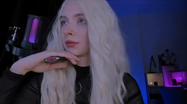 Mistress_Iris Webcam Show