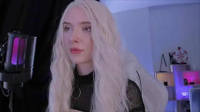 Mistress_Iris' Webcam Show