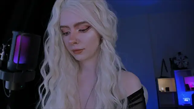 Mistress_Iris' Webcam Show