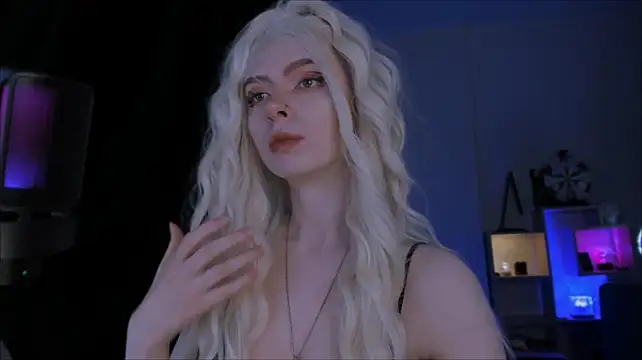 Pokazy przed kamerką – Mistress_Iris