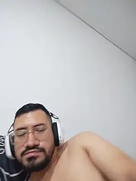 Chucky08tg webcam show