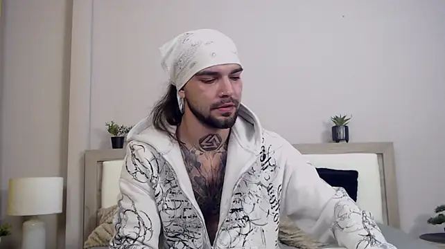 KaneHunter – webcam-show