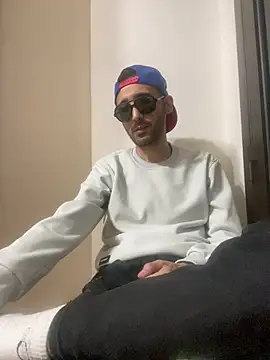 Show modela hakilka2 na web-kameri