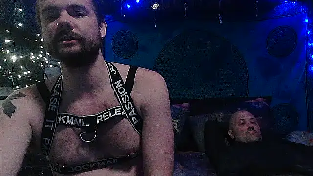 Show modela armenianstud95 na web-kameri
