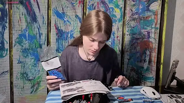 Вебкам-шоу Adell_Love