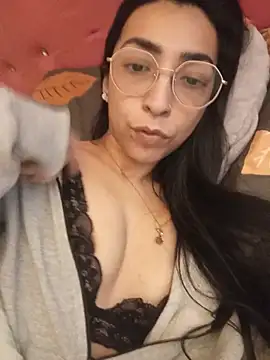 Show de Yani-14 na webcam