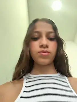 Chat +18 de Vanneskk ao vivo