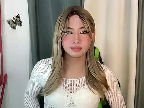 Pokazy przed kamerką – Miss_CandyX