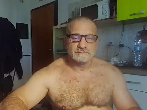 Mauro7788: διαδικτυακό σόου στην κάμερα