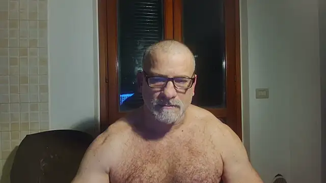 Mauro7788 Show in webcam