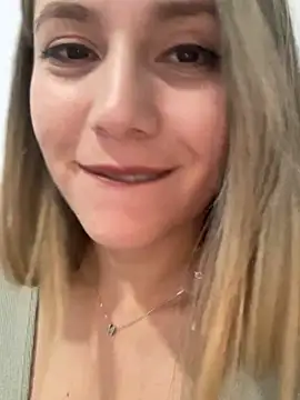 Nasss7 Adlı Modelin Canlı XXX Sohbeti