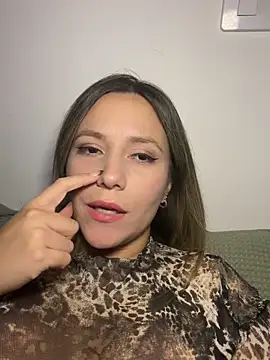 Chat soba uživo modela Nasss7