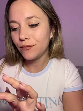 Nasss7 Adlı Modelin Canlı XXX Sohbeti