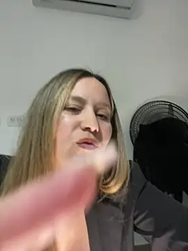 Nasss7 Show in webcam