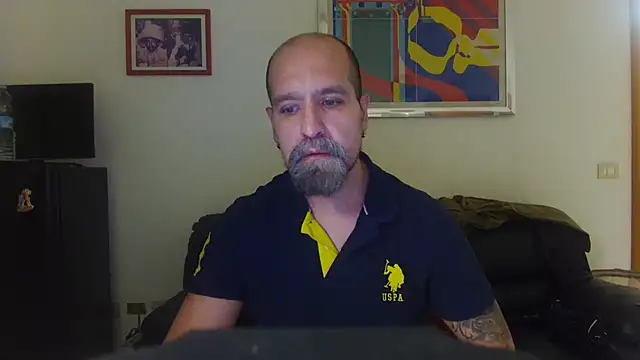 Webkamerová show AMIRDIB2025
