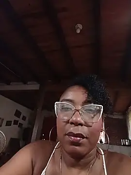 ChanneldelaCroix Show in webcam