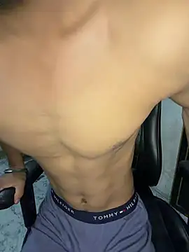 Fitboy07 Adlı Modelin Web Kamerası Şovu