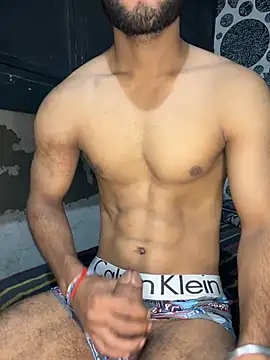 Fitboy07: διαδικτυακό σόου στην κάμερα