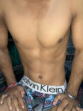 Show modela Fitboy07 na web-kameri