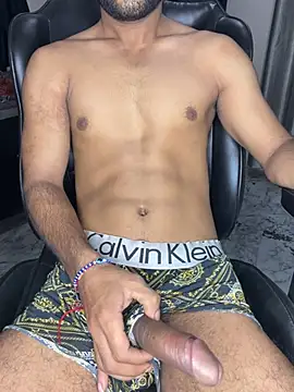 Fitboy07 Adlı Modelin Web Kamerası Şovu