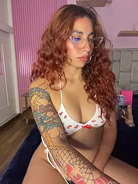 PrettyChloe_'s Webcam Show