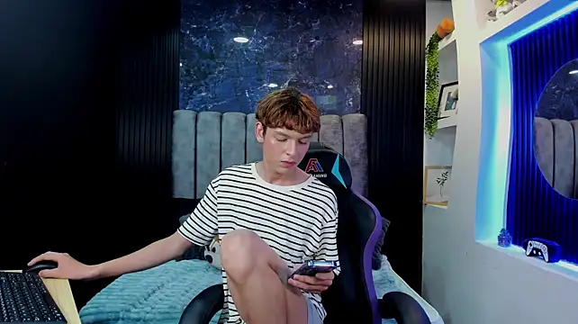 SthepanodiMonaco Pertunjukan Webcam