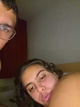 Jeunecoquinesexy Show in webcam