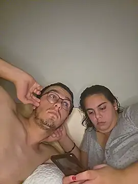 Show modela Jeunecoquinesexy na web-kameri
