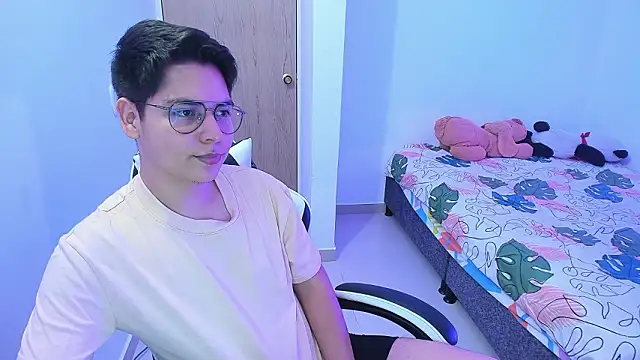 غرفة دردشة Asta_YunoXXX المباشرة