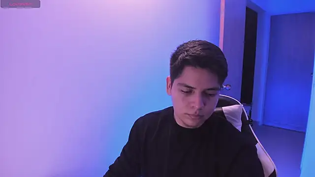 Asta_YunoXXX webkamerás műsora