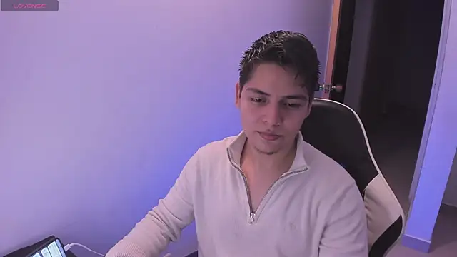 Asta_YunoXXX Adlı Modelin Canlı Sohbet Odası