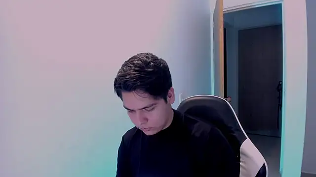 Asta_YunoXXX Show Webcam